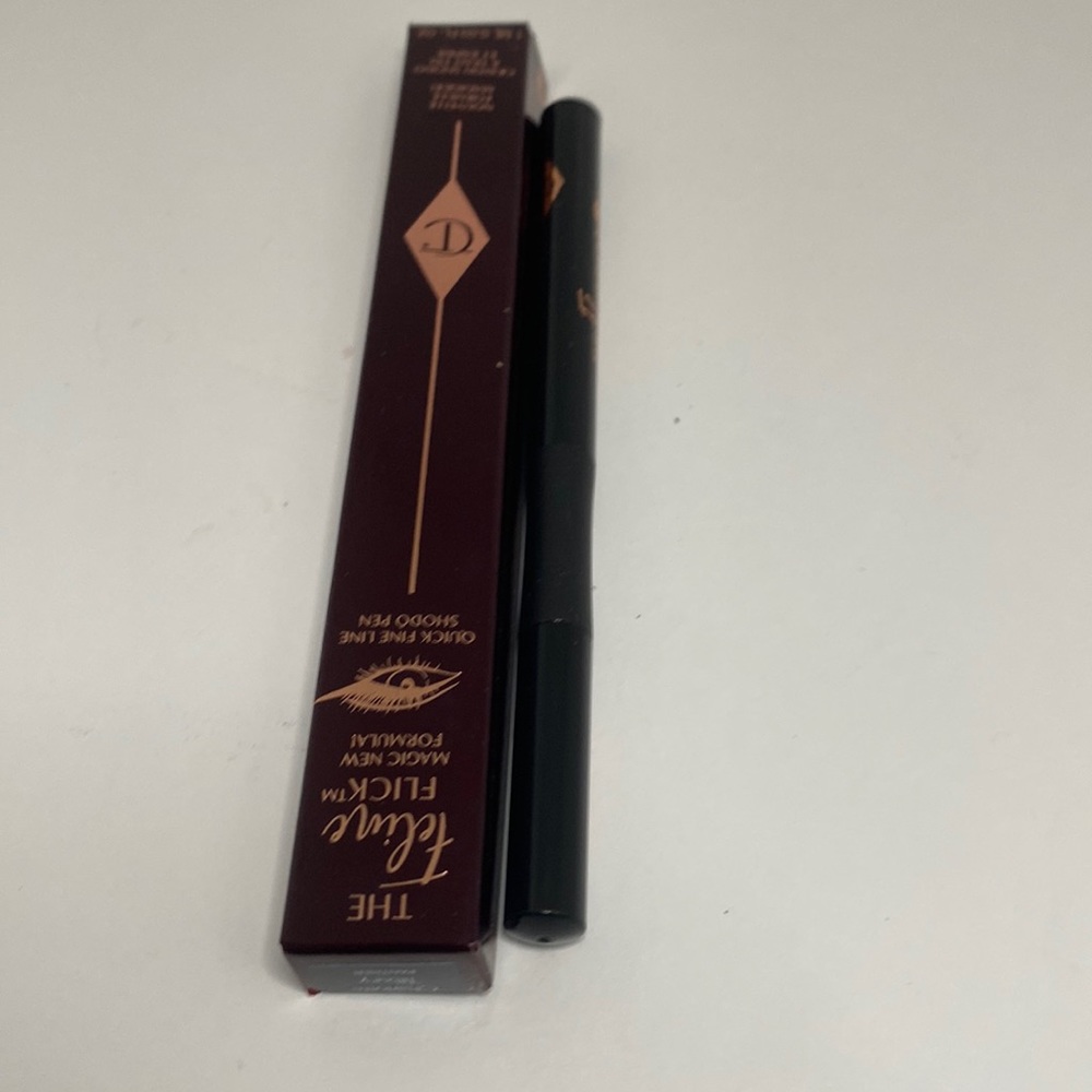 CHARLOTTE TILBURY THE FELINE FLICK QUICK FINE LINE SHODO PEN IN PANTHER NIB